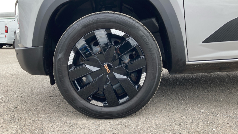 Dacia Spring 27kWh Extreme 65 48kW 5dr Auto Electric Hatchback